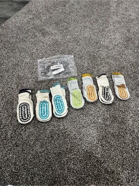 Toddlers 7 pairs not slipped new  socks